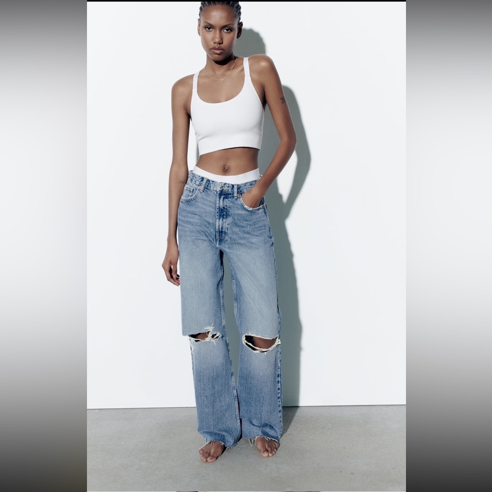 Zara: RIPPED TRF WIDE LEG HI RISE JEANS